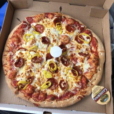 Large pepperoni, onion, banana peppers