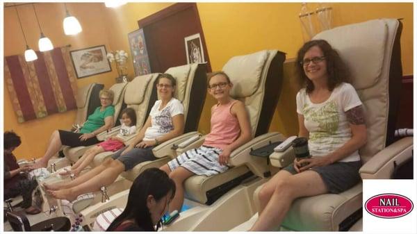 Family Mani+Pedi Day