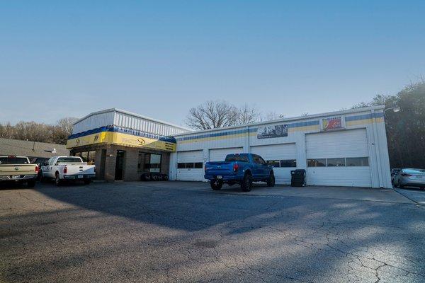 Smith Davis Tire Pros offers tire and automotive services to the Danville area.