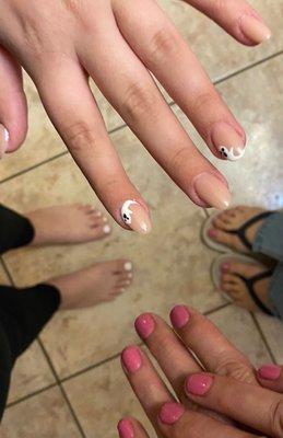 mani pedi x2