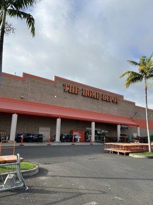 Front view of Home Depot pearl city!