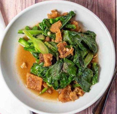 Gai Lan (Chinese broccoli with Crispy pork)