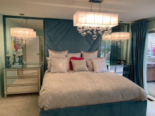 The curtians completed my bedroom design. The measurements were perfect! Linda...thank you