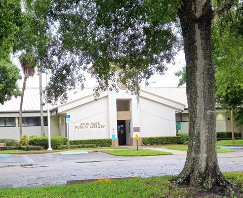 Avon Park Public Library