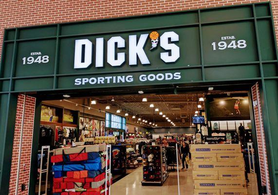 DICK'S Sporting Goods