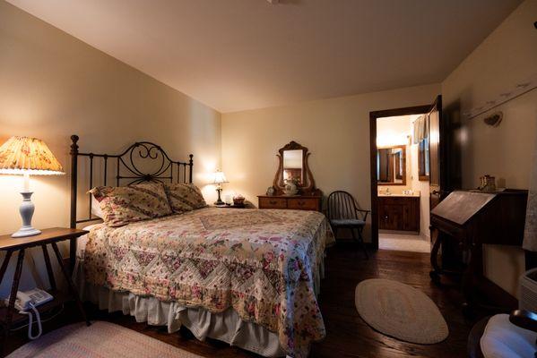 Gregory House Country Inn Bed & Breakfast