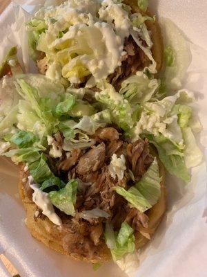 Sope carnitas.