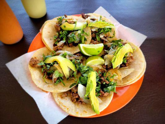 Tacos de bistek con Aguacate