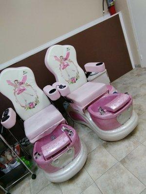 Cute little girl manicure chairs!!!