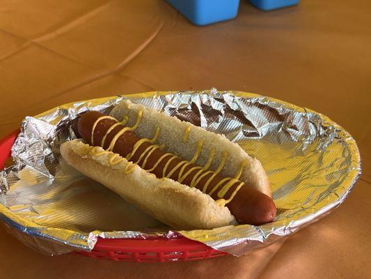 My delicious Sabrett hot dog! Yummmmm!!!