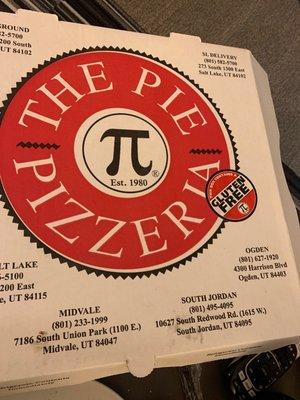 Cover of gluten free pizza box