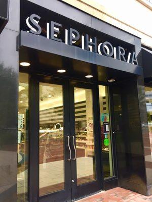 SEPHORA @ Shops at Wisconsin Place