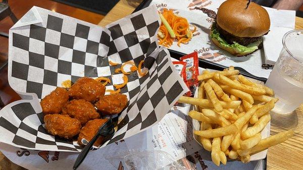 California Burger Buffalo 6 Boneless Wings Large French Fries