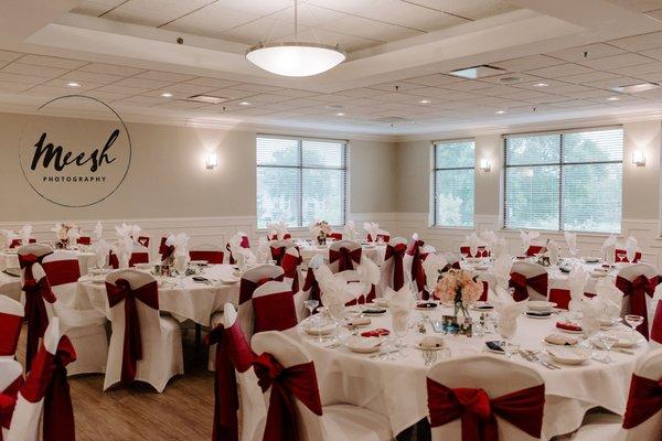 The Poplar Room offers a perfect venue for up to 250 guests with picturesque views of the 18-hole golf course.