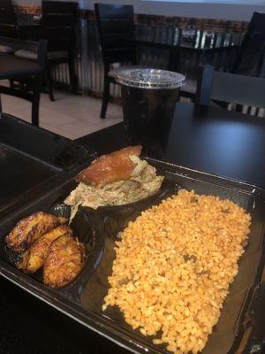 Arroz con gandules, Pernil, amarillos