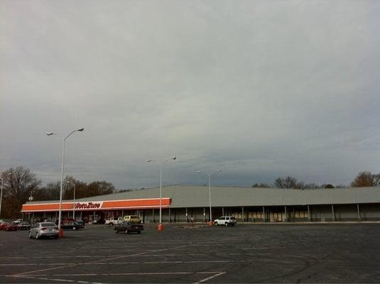 December 24, 2010; 24 Hour Auto Zone - Summer Ave, Memphis TN