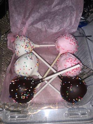 Cake pops (chocolate, strawberry and vanilla)