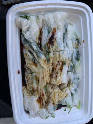 Rice rolls with parsley