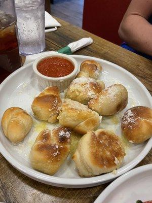 Fantastic garlic knots!