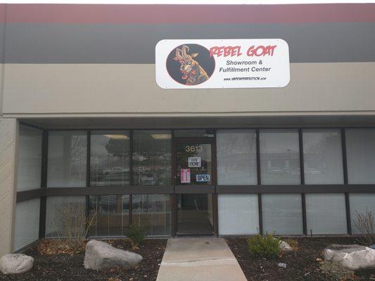 Exterior of the Rebel Goat Vapors vape shop!