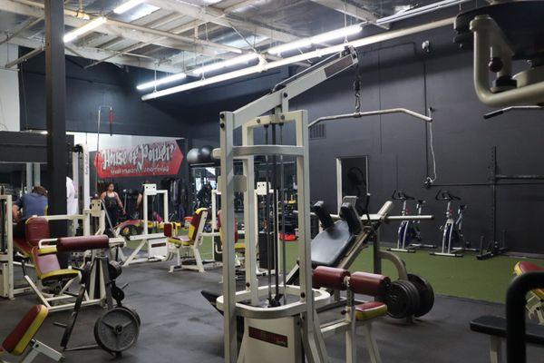 Full range of old-school bodybuilding machines and equipment- fully refurbished and function perfectly!!