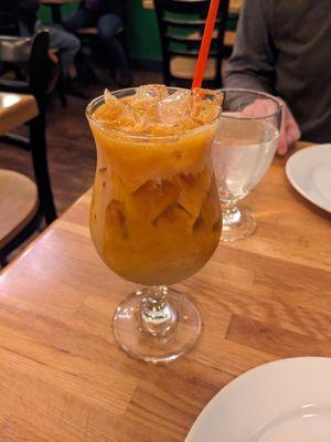 Alcoholic Thai iced tea