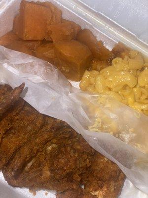 4pc fried chicken wing sweet potatoes and Mac n cheese