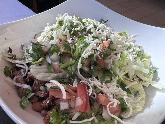 Lyon Bowl with steak. Very tasty and a nice presentation.