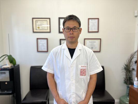 Dr.Guodong Zhang from Tai-Ming Acupuncture Clinic