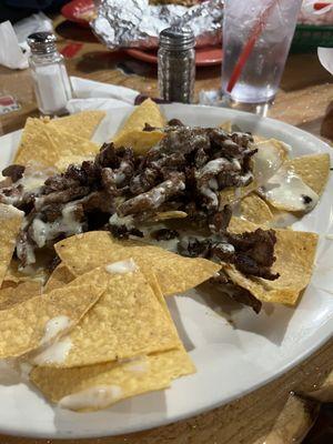 Steak nachos