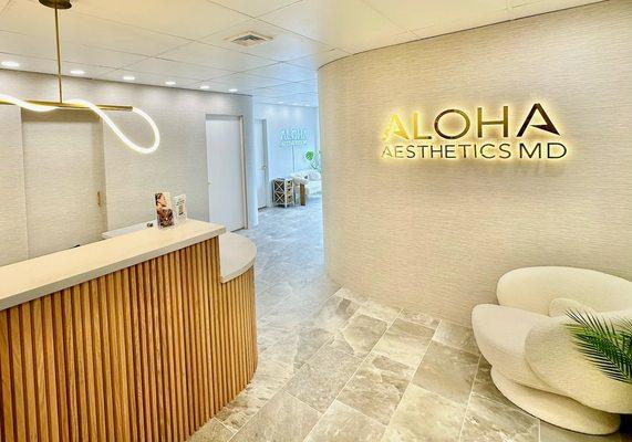 Aloha Aesthetics MD Now Open at Kaimuki Shopping Center - right on top of Longs Kaimuki