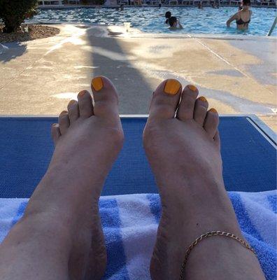 My toes are amazing!!  My feet might not be nice. But that's one great pedicure