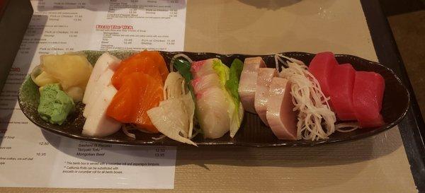 Sashimi entree (15 pieces)