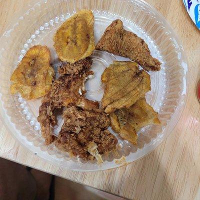 Supposed to be tostones really like soft grease bombs and petrified chicken