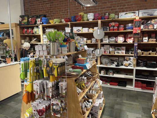 I love that there is a store in Los Gatos selling kitchen supplies again!