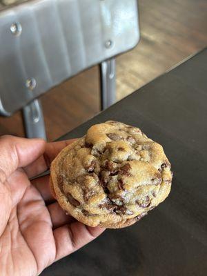 Chocolate chip ATX C4 Cookie - 1 Cookie