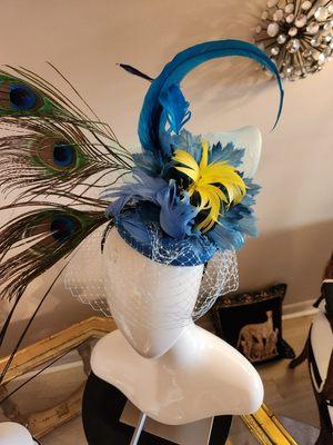 Fascinators all over the place