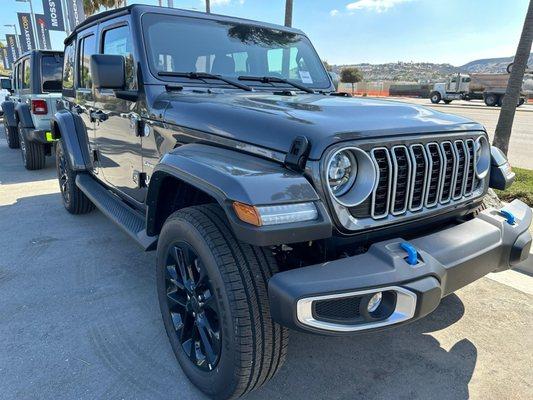 Mossy Chrysler Dodge Jeep Ram