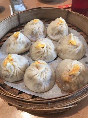 Crab and pork soup dumplings