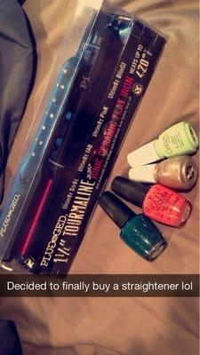 Works very good! & there nail polishes are always on sale!