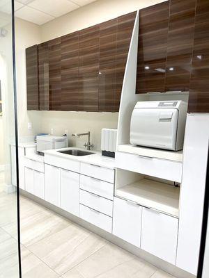 Luxe Dentistry - State-Of-The-Art Sterilization Room