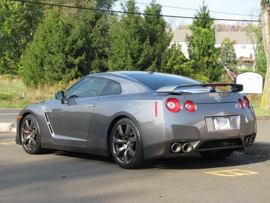 2009 Nissan GTR with 40% LLumar film