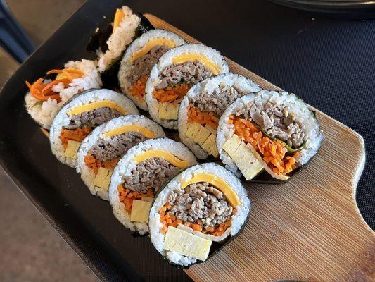 Bulgogi-cheese kimbap