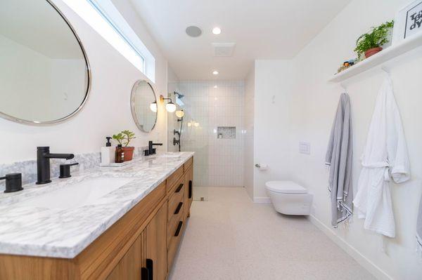 Bathroom remodeling. West Hollywood, Ca.