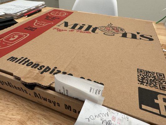 Pizza box