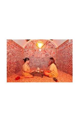 Himalayan Crystal Salt room! Phenomenal!