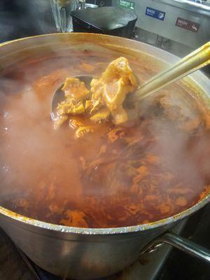 Menudo being made
Haciendo el menudo