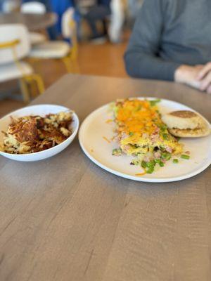 Western omelette and hash browns