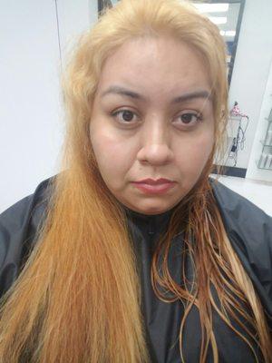 Asked for a caramel colored hair style as shown and this is what I recieved, my hair is brittle yellow