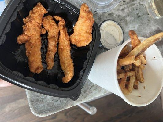 Our first time here and we ordered the chicken tenders and fries. And it's just so disappointing and sad looking. Burger is not bad